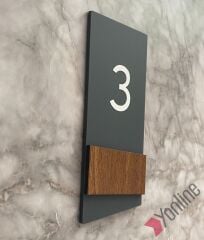 Ahşap Kenarlı Dikey Kapı Numarası