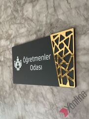 Altın Kenarlı Antrasit Kapı İsimliği