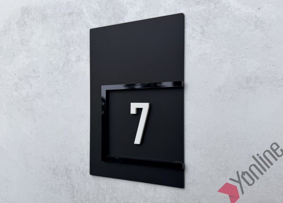 Mat Siyah Kabartmalı Kapı Numarası