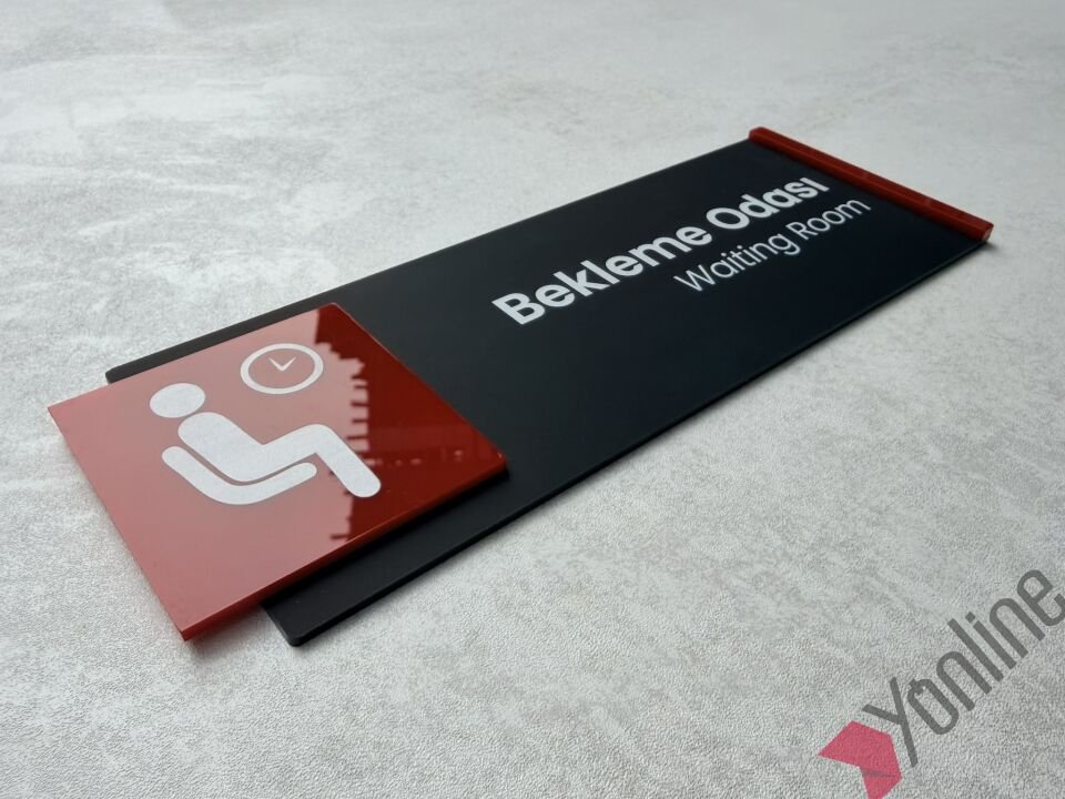 Kırmızı Detaylı İkonlu Kapı İsimliği