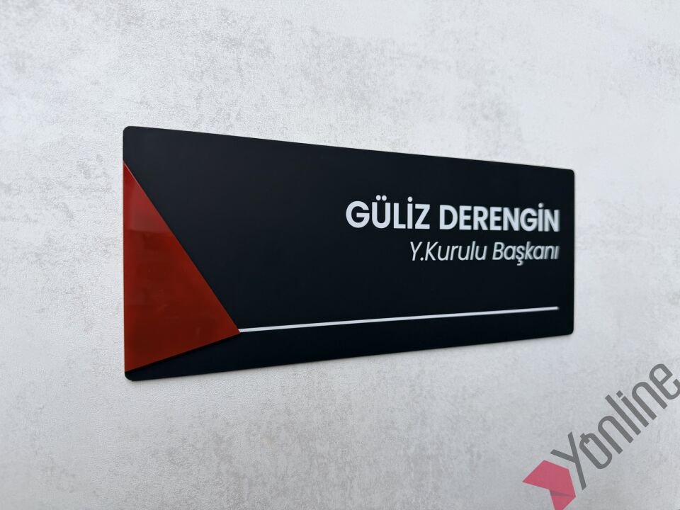 Kırmızı Detaylı Mat Siyah Kurumsal Kapı İsimliği