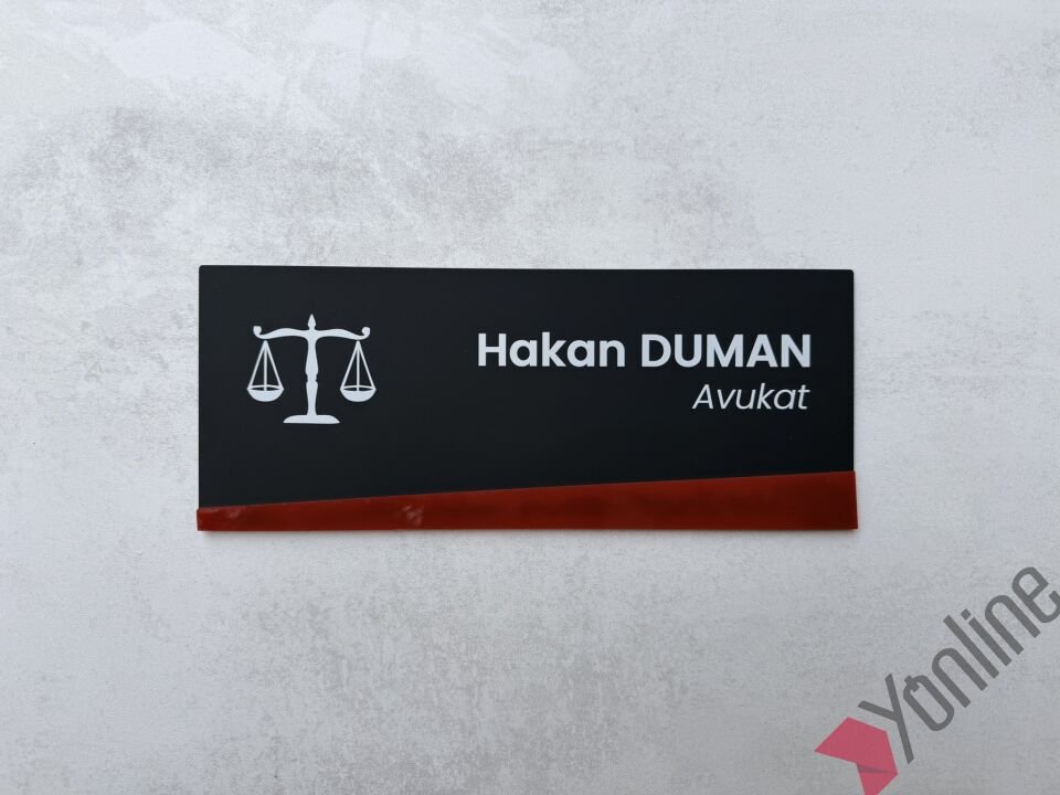 Kırmızı Şeritli Mat Siyah Kurumsal Kapı İsimliği