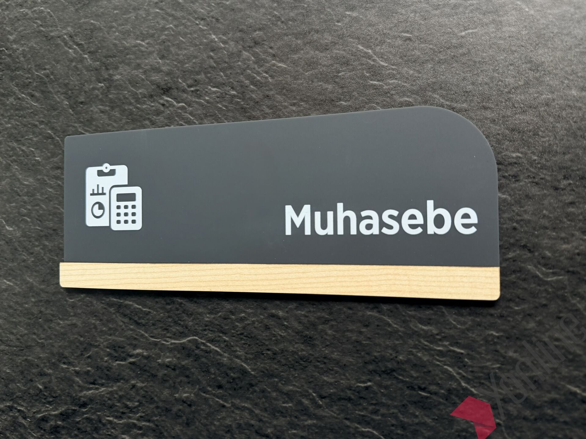 Meşe Serisi Antrasit Kapı İsimliği