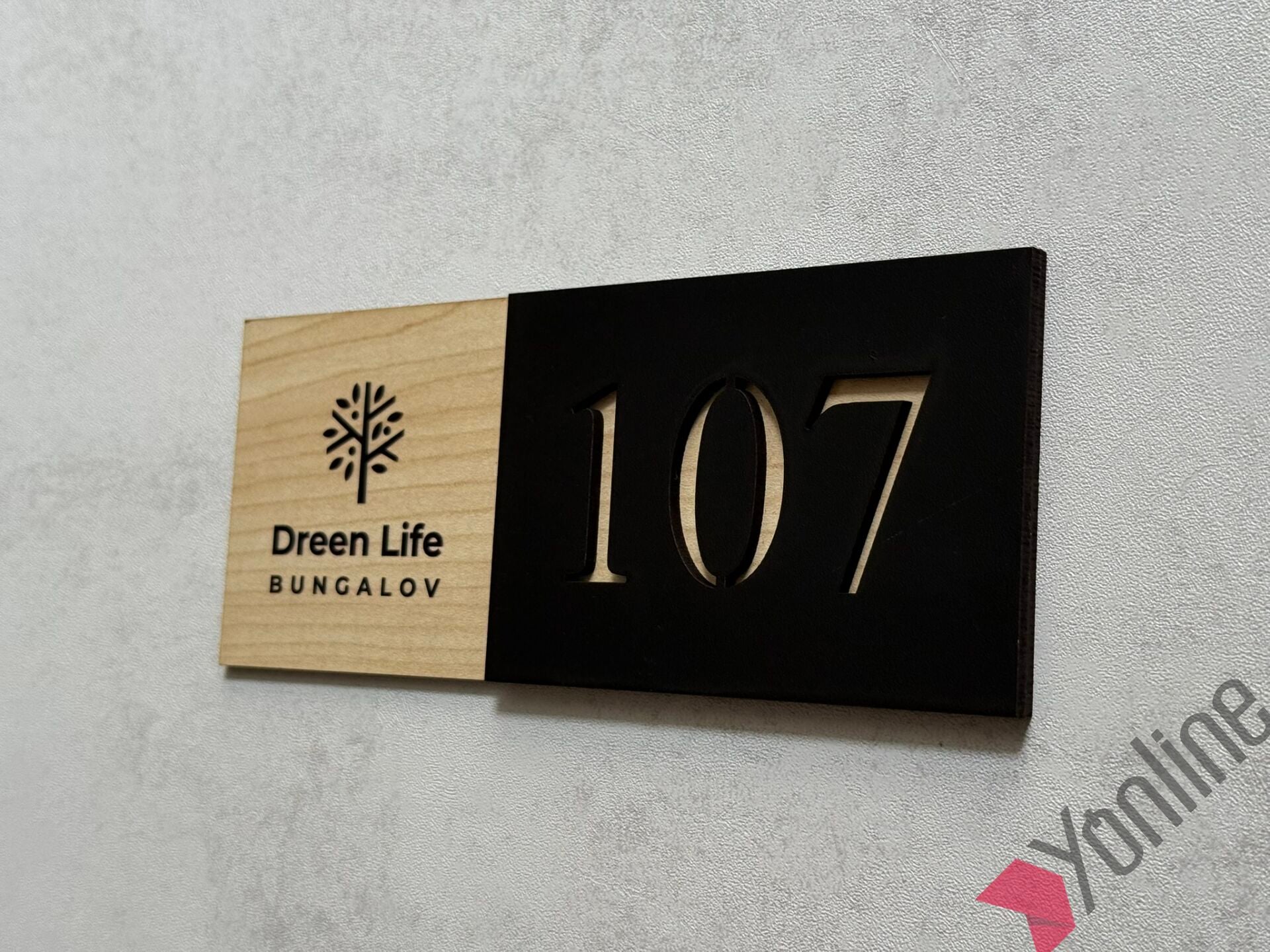 Ahşap Kenarlı Logolu Otel Kapı Numarası
