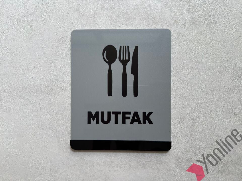 İkonlu Gri Kapı İsimliği