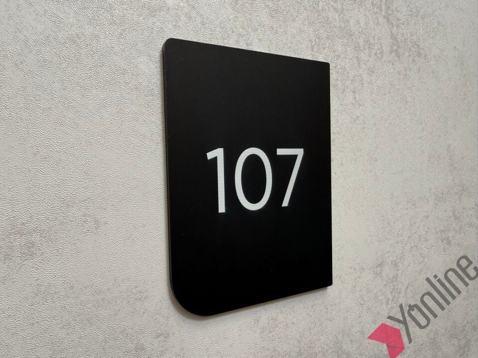 Mat Siyah Minimal Otel Kapı Numarası