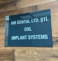 Pleksi Kapı Tabelası