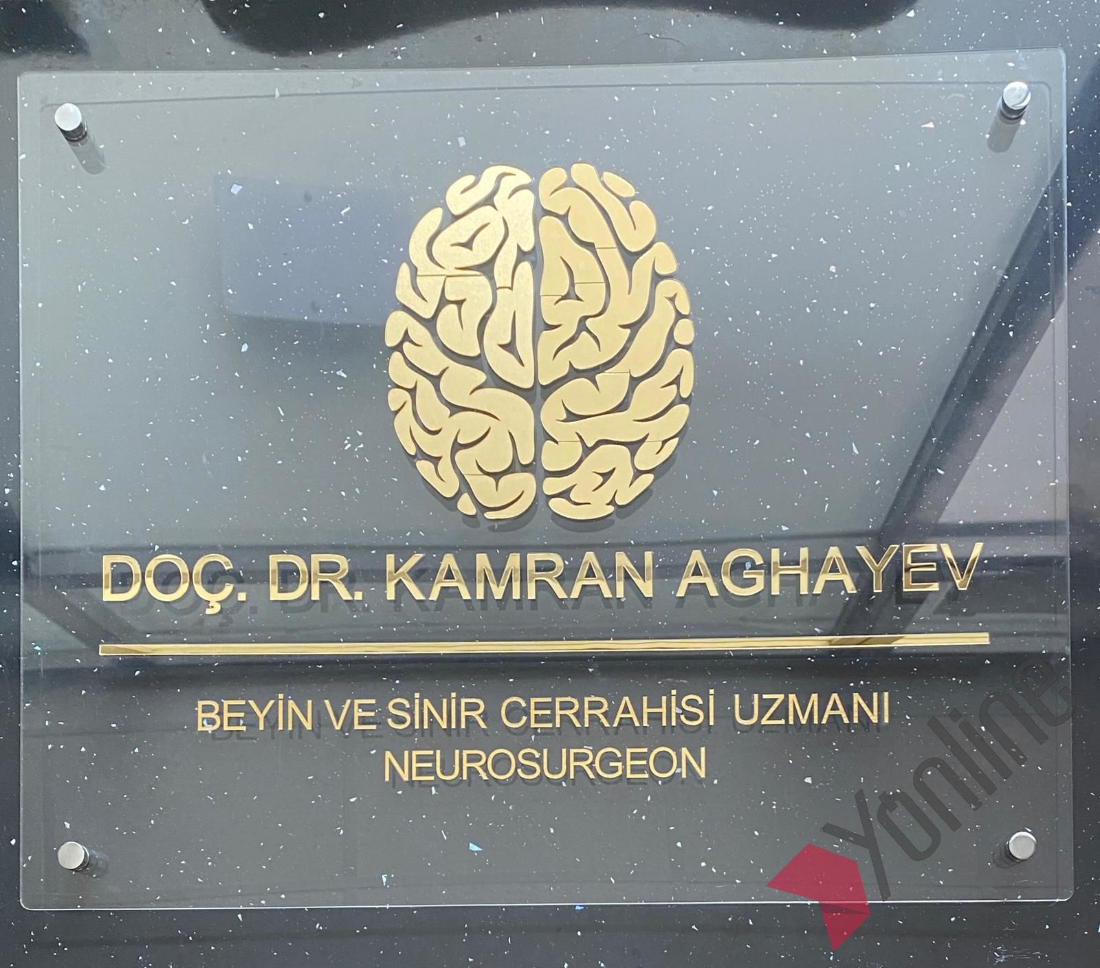 Altın Kabartmalı Görünüm Ofis Tabelası