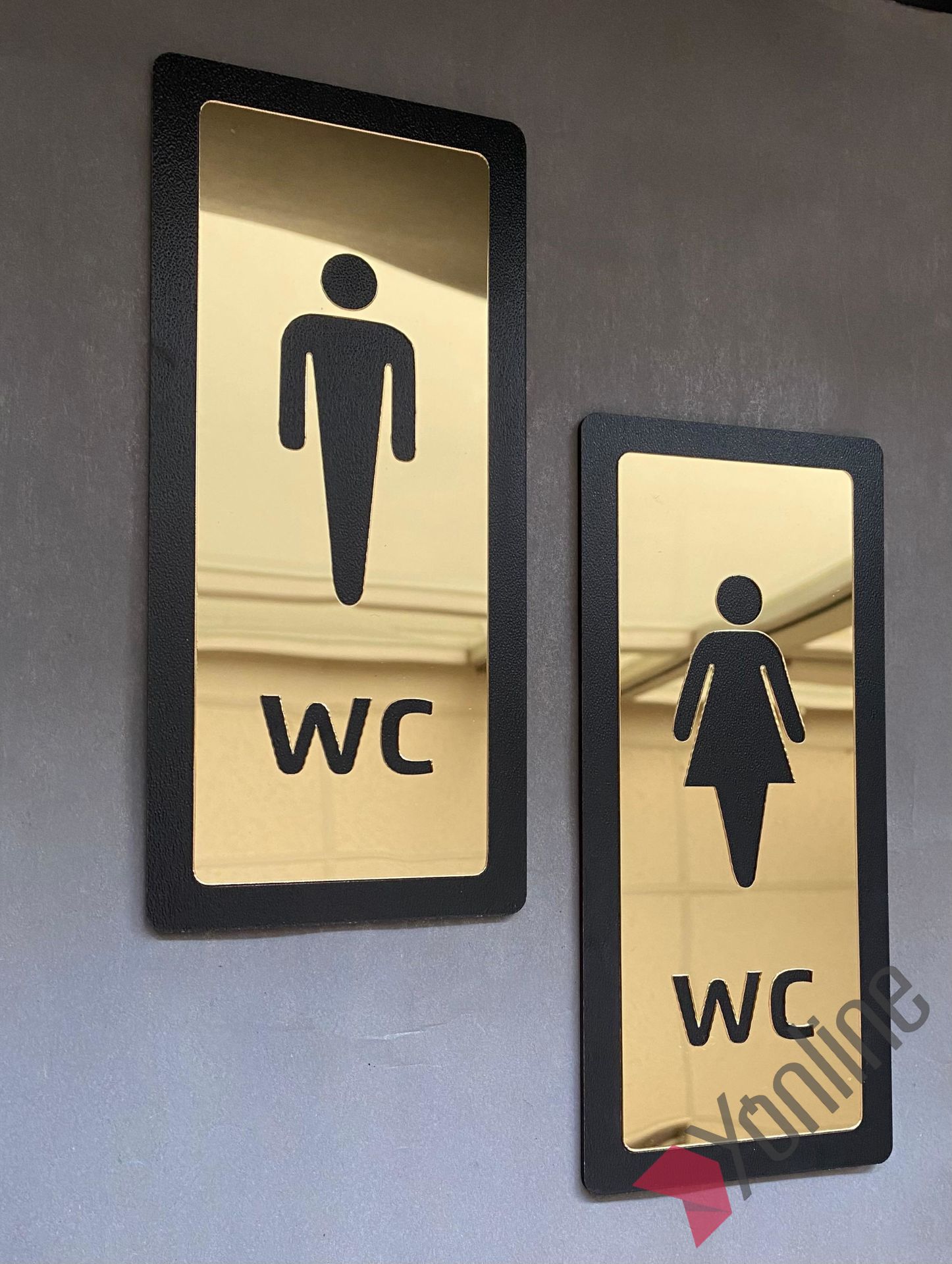 Altın Aynalı WC Levhası