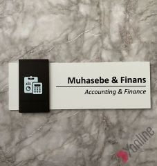 Siyah Detaylı Beyaz Muhasebe & Finans Kapı İsimliği