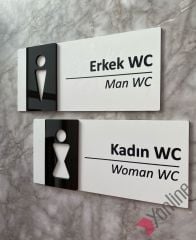 Siyah Detaylı Beyaz WC Levhası