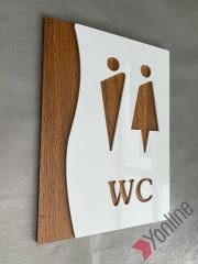 Ahşap Detaylı Beyaz WC Levhası