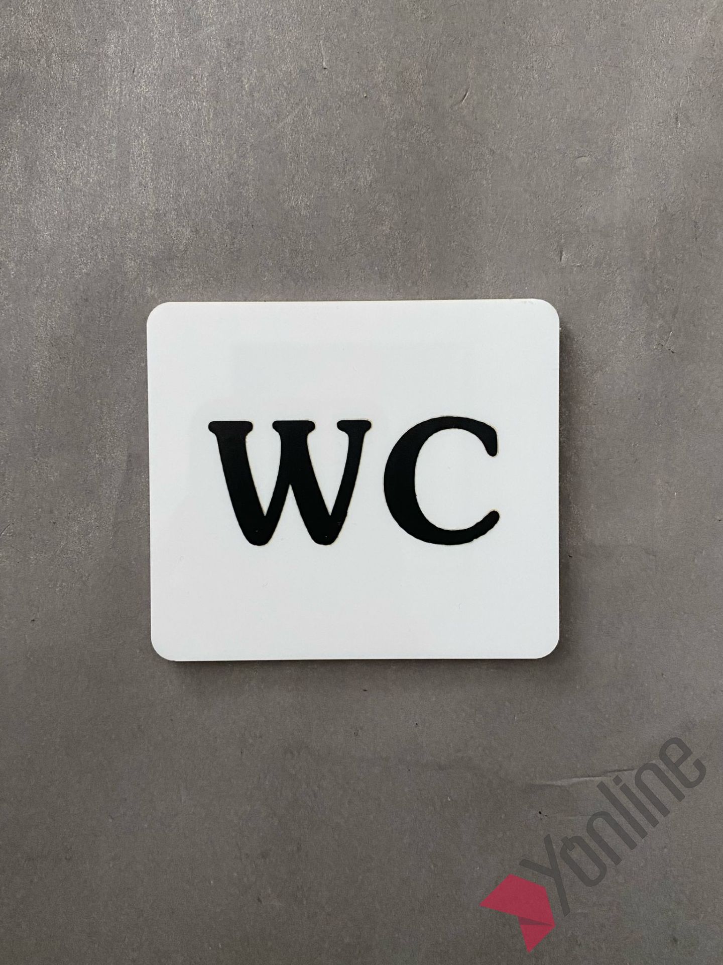 Beyaz Minimal WC Levhası