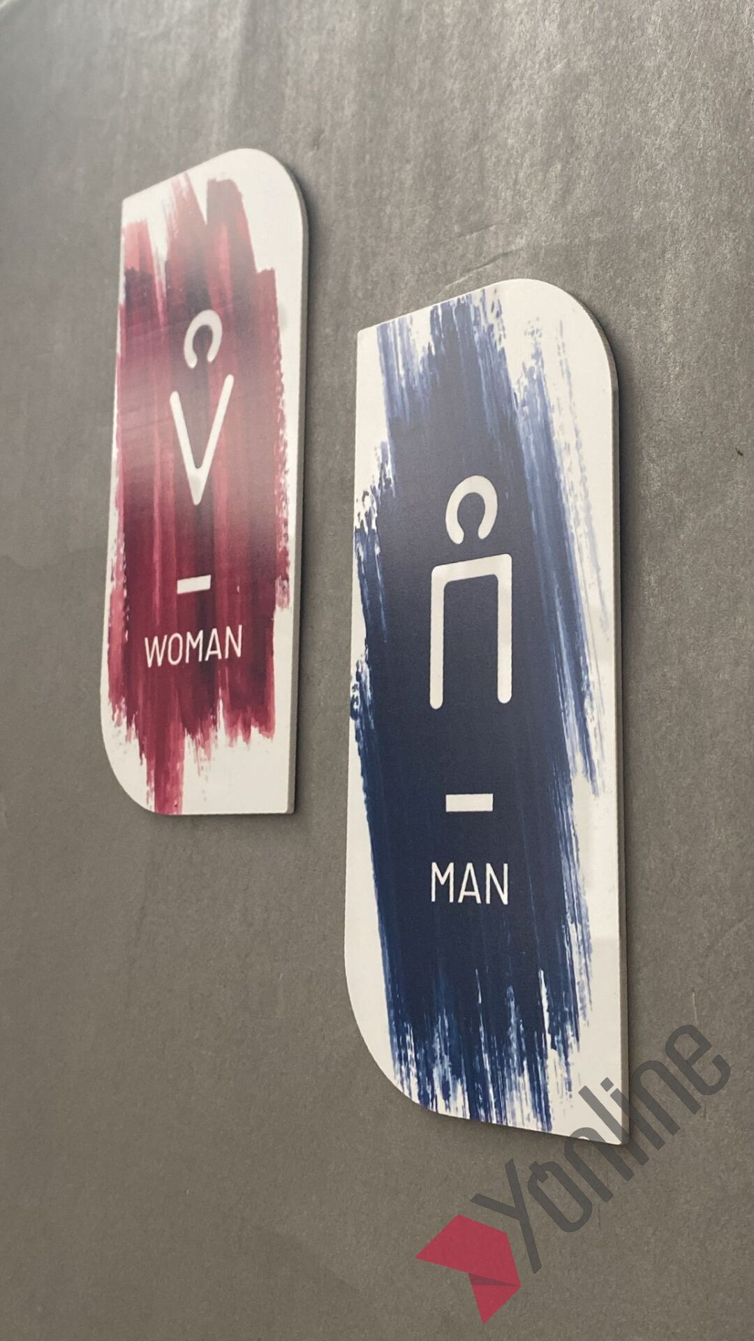 Renkli Fırça Detaylı WC Levhası